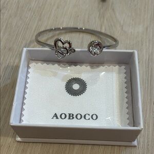 NEW IN BOX AOBOCO stethoscope cuff bracelet 925 sterling silver charm heart